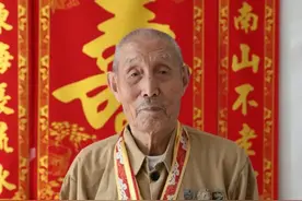 “3个人俘虏敌军近150人！”他是日照的张立芳图片