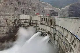 全球首台100万千瓦水电机组实现满负荷发电图片