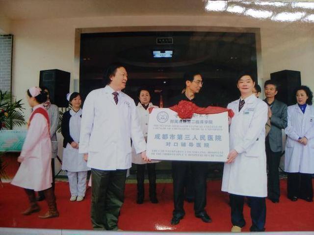 心系群众健康的领航人：“牛人院长”攻坚克难、创新发展19载诠释“医心为你”