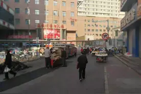 市容管理三步走 全力改善吉林市中心医院周边环境图片