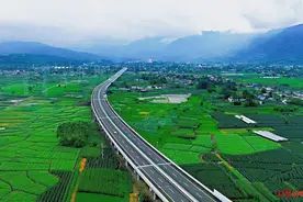 免费！7月1日零时，峨汉高速峨眉至峨边段通车试运行图片