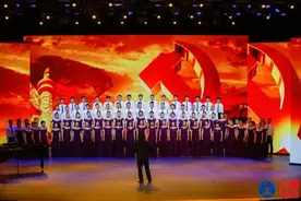 庆祝中国共产党成立100周年 1300多名律师一展歌喉图片