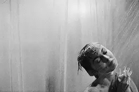 洗澡搓下来的“泥”越多，洗的越干净？关于洗澡的6种错误做法图片