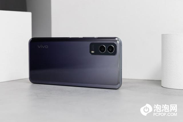 vivo Y53s评测：高颜值长续航的两千元档5G手机