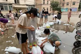 邯郸学院发70吨冰块降暑引热议，效果有限学生还是盼望安空调图片