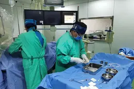 【佑安服务】精准施治，北京佑安医院介入中心完成第一例球囊阻断逆行静脉血管栓塞术（BRTO）图片