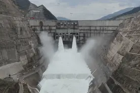 全球连线｜624亿千瓦时清洁水电，为“碳中和”添底气视频封面