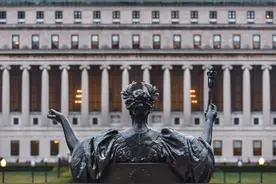 谁走谁留——美国高校的终身教授体制图片