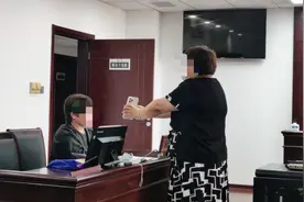 壹现场丨姊妹三人因遗产反目 妹妹：我只想要6幅十字绣当念想图片
