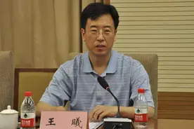 王曦任秦皇岛市委书记，朱政学不再担任图片