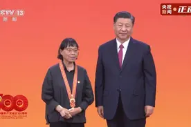 张老师，顶流图片
