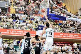 2021四川男子篮球联赛落幕，自贡队蝉联“三连冠”图片