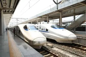 玉林往返桂林、柳州方向动车恢复了，速购票→图片