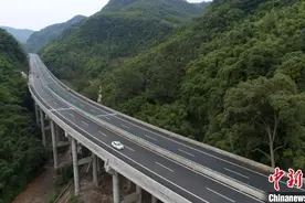 四川峨汉高速峨眉至峨边段将于7月1日试通车图片