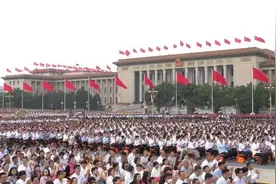 习近平：江山就是人民、人民就是江山，打江山、守江山，守的是人民的心图片
