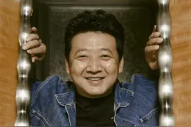 王砚辉：贪恋烟火气丨人物图片