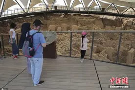 探访距今上万年的土耳其哥贝克力巨石阵图片