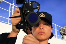 从乘风破浪到守护淮河，中国首个“航母女司机”投身家乡海事工作图片