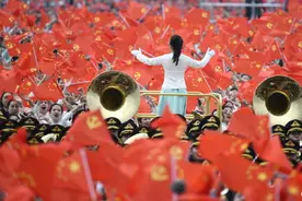 揭秘｜广场上3000人合唱“神同步”，靠的是14个分指挥图片