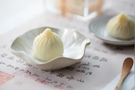 小笼包还能“冷吃”？上海老字号推冰皮小笼包，咸甜两种口味图片