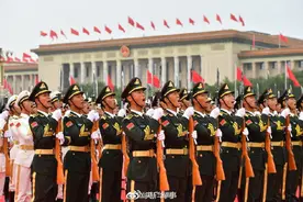 帅！国旗护卫队军乐团天安门广场现场图图片