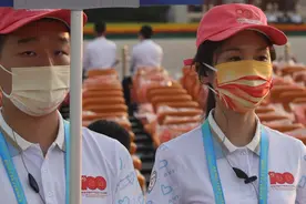 庆祝大会定制口罩火了，网友：想要想要想要！本端帮您问了：没没没图片
