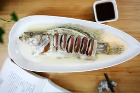 藏在街头巷尾的国宴大餐，看似家常却道道是传奇、样样见功夫图片