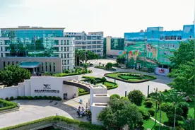 百年印记｜服装：从极度短缺迈向世界品牌大国图片