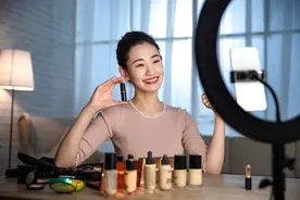 直播带货内卷下的流量买卖：顶流主播一场花上千万元，红利消退焦虑暴增图片