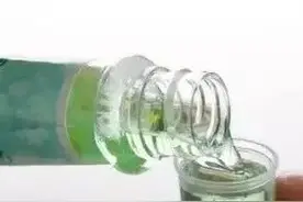 消费警示 | 花露水竟导致7岁女孩全身烧伤？夏季使用千万要注意！图片