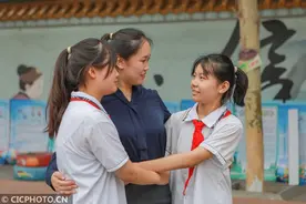 河北邯郸：缤纷毕业季图片