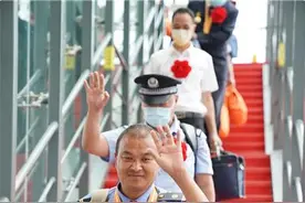 光荣！云南赴京参加庆祝中国共产党成立100周年相关活动代表回昆图片