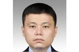 “当年明月”拟任上海市级机关副局职 曾出畅销书《明朝那些事儿》图片