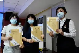 现场直击：东城小升初电脑派位全过程视频封面