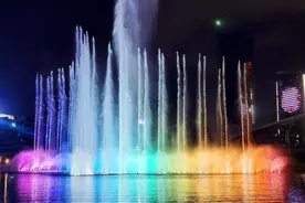 珠海金湾中心湖喷泉精彩首秀图片