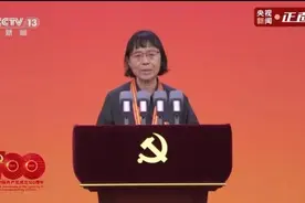 党旗飘扬映云岭丨张桂梅：燃烧自己 点亮乡村女孩人生梦想图片