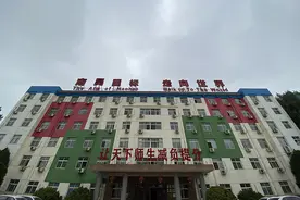 除了“高考工厂”，衡水还盛产“阅卷机”图片