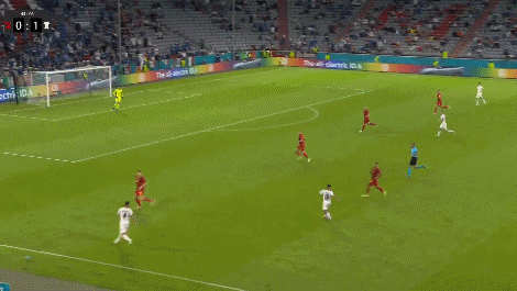 太强了！因西涅完美搓射世界波！意大利再下一城图片