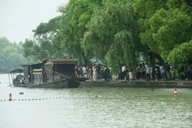 名校名师带你重走红色地标 | 嘉兴南湖：在南湖，看红色涟漪泛开图片
