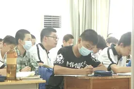 武汉这所学校全班57人考上省重点，老师和学生的学习“秘籍”来了，速看...图片