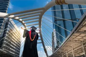 最后一课，也是第一课图片