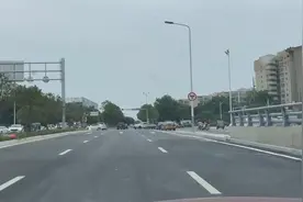 南阳第一条下穿隧道什么样？记者带你来探访图片