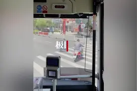 四川小伙从澳门乘公交到北京，71天换乘226辆车图片