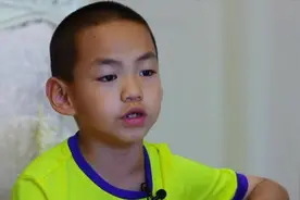 校园得分王｜8岁孩子一年踢进94球，皮皮“真的很皮”图片