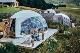 野外露营vs精致露营，是体验自然，还是换个地方刷手机？图片