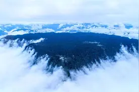 【云帆诗家】刘道平：情触瓦屋山图片