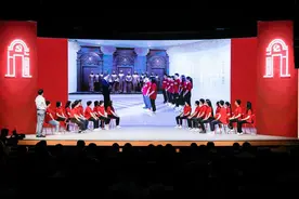 弘扬伟大建党精神！上海大中小学教师打造沉浸式思政大课堂，增强做中国人的志气、骨气、底气图片