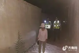 滨州一女子凌晨独自在马路中间行走 民警及时救助帮其回家图片