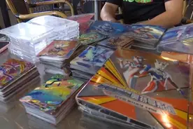 贵州9岁男孩一个月花掉6000多块买“盲盒”，商家：没拆的可以退，律师这样说图片