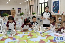校园“延时服务”来了！课后“三点半”难题有何改善？图片